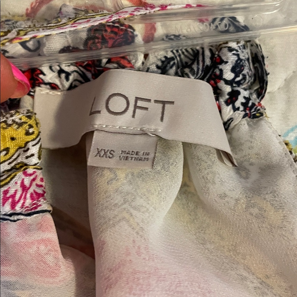 LOFT Floral Paisley Sleeveless top in Pink, Olive, Black - Picture 3 of 4